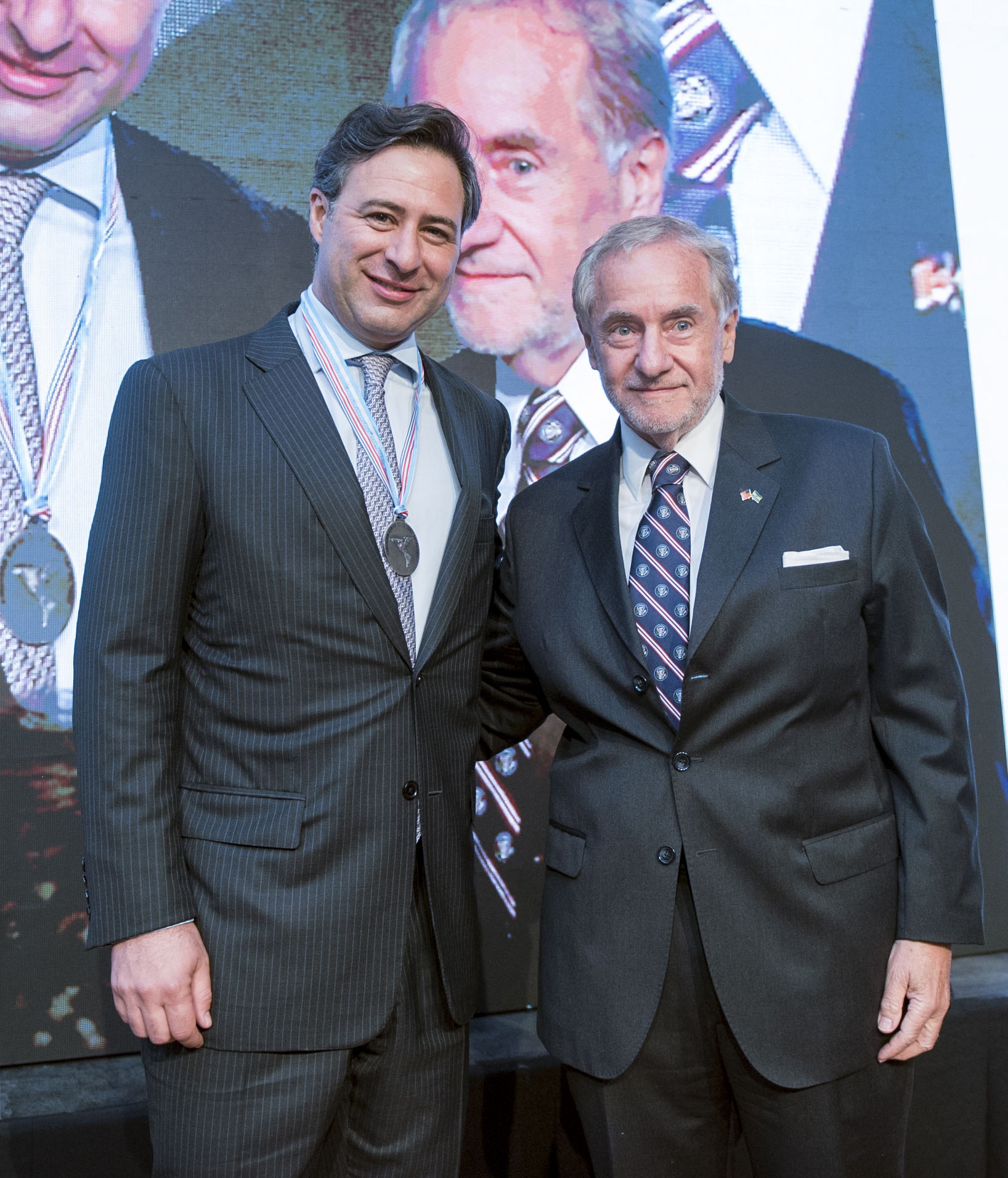 Martín Eurnekian fue reconocido por la Fundación Centro de Estudios Americanos