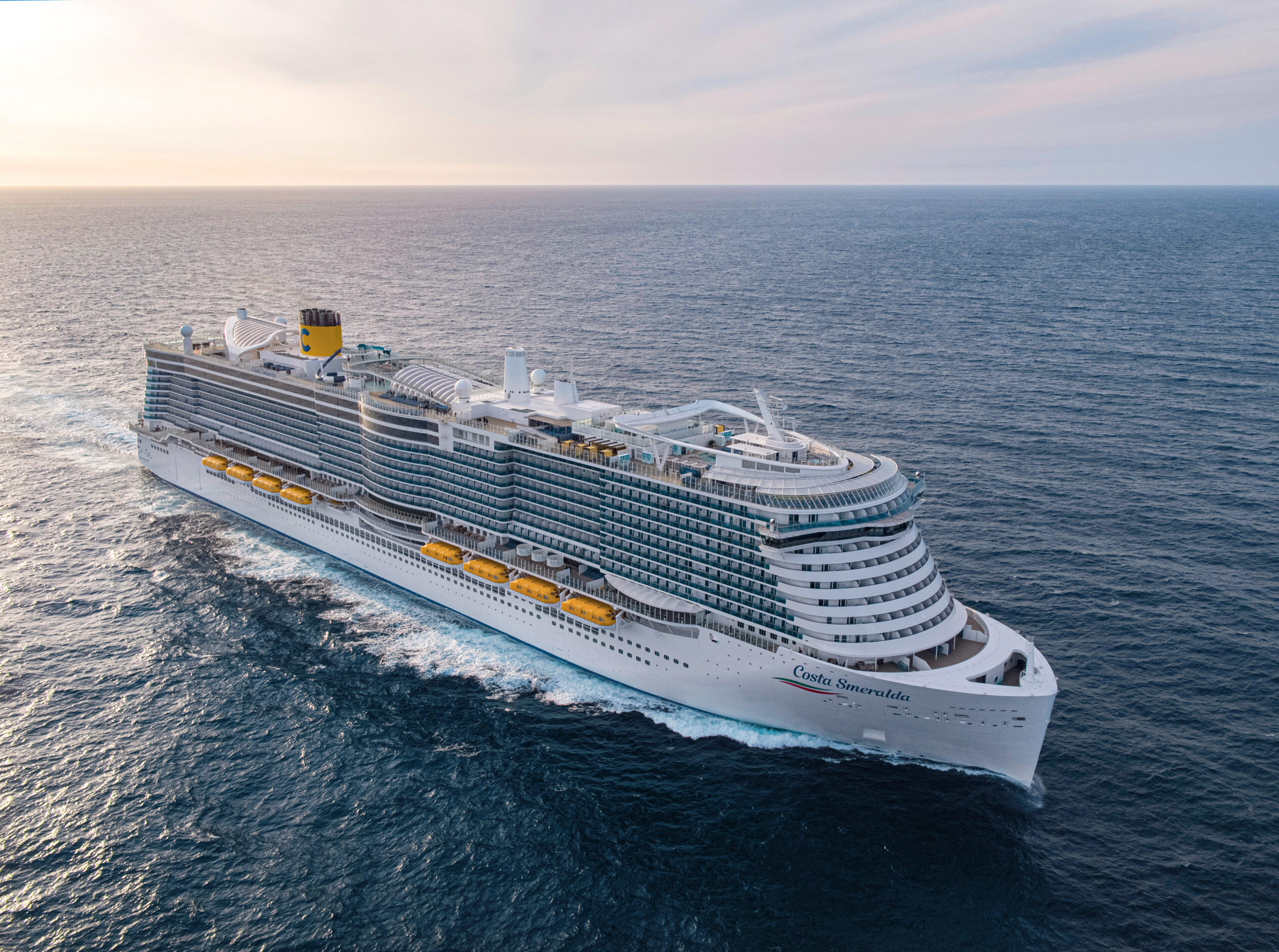 ¡Volvé a enamorarte de los destinos mas increibles a bordo de Costa Cruceros!, Para el 2022 la compañia reinicia las operaciones con toda su flota