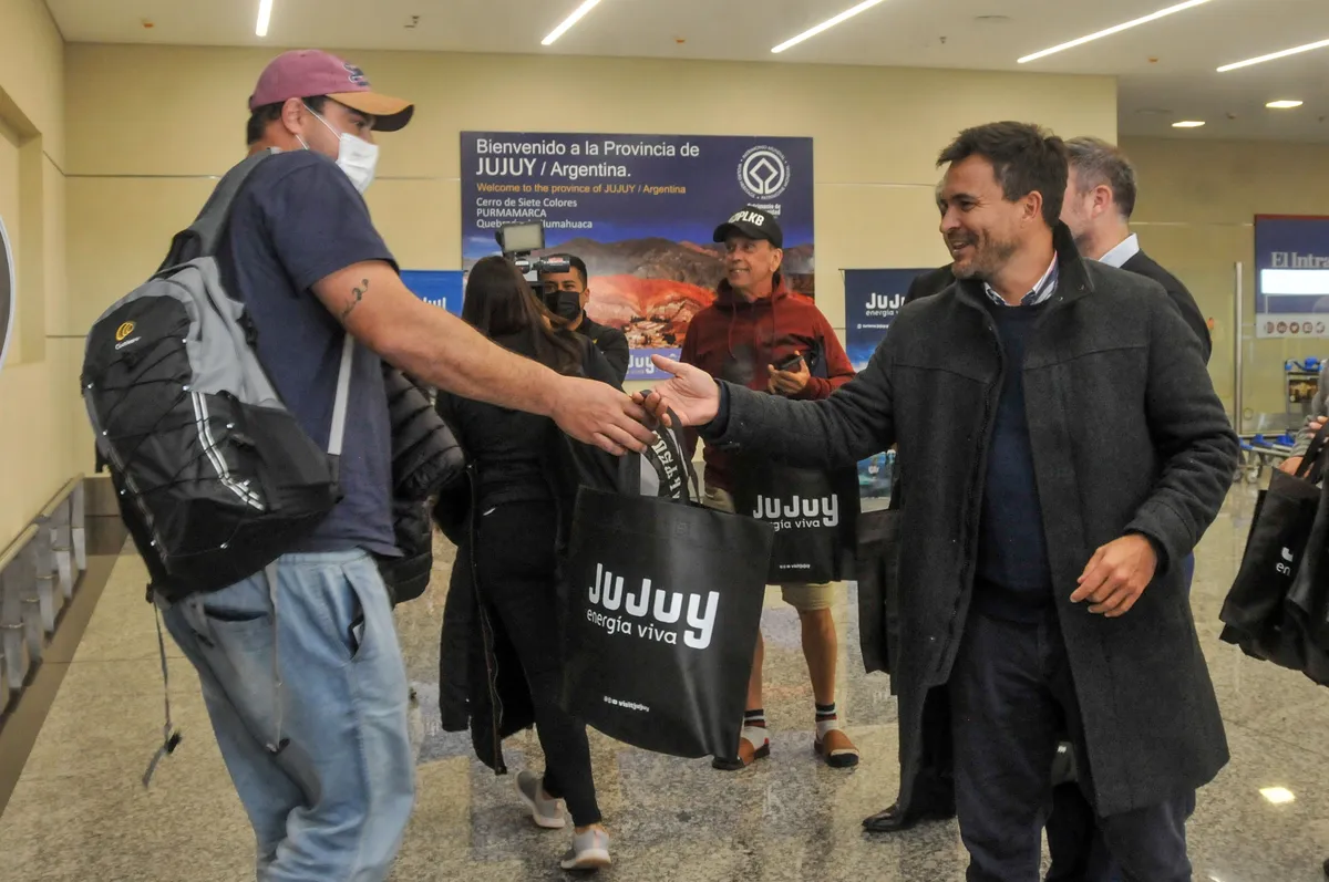 La provincia de Jujuy recibió el primer vuelo desde Iguazú