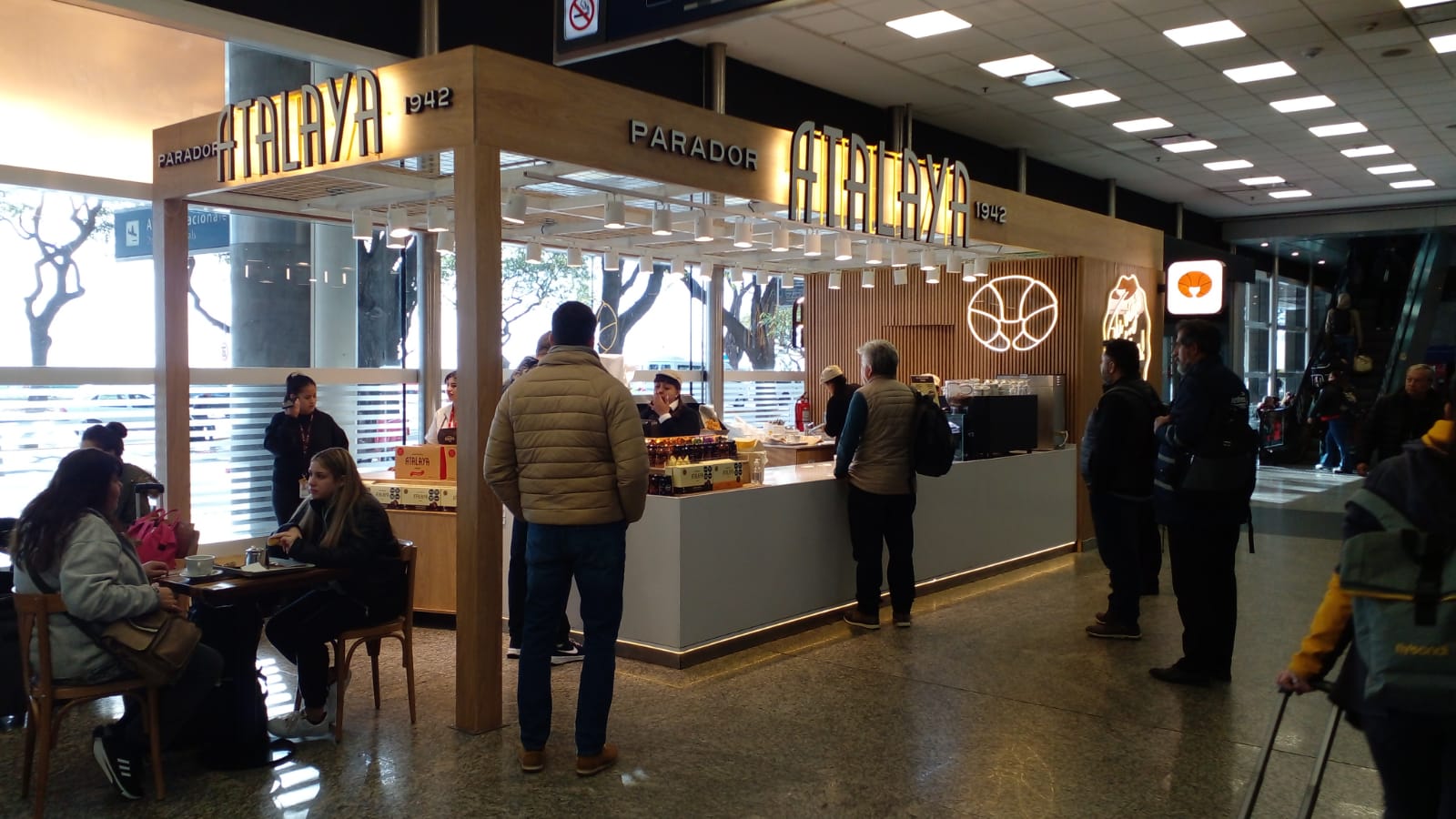 Llegan Atalaya y Pizza Zen al Aeroparque Jorge Newbery