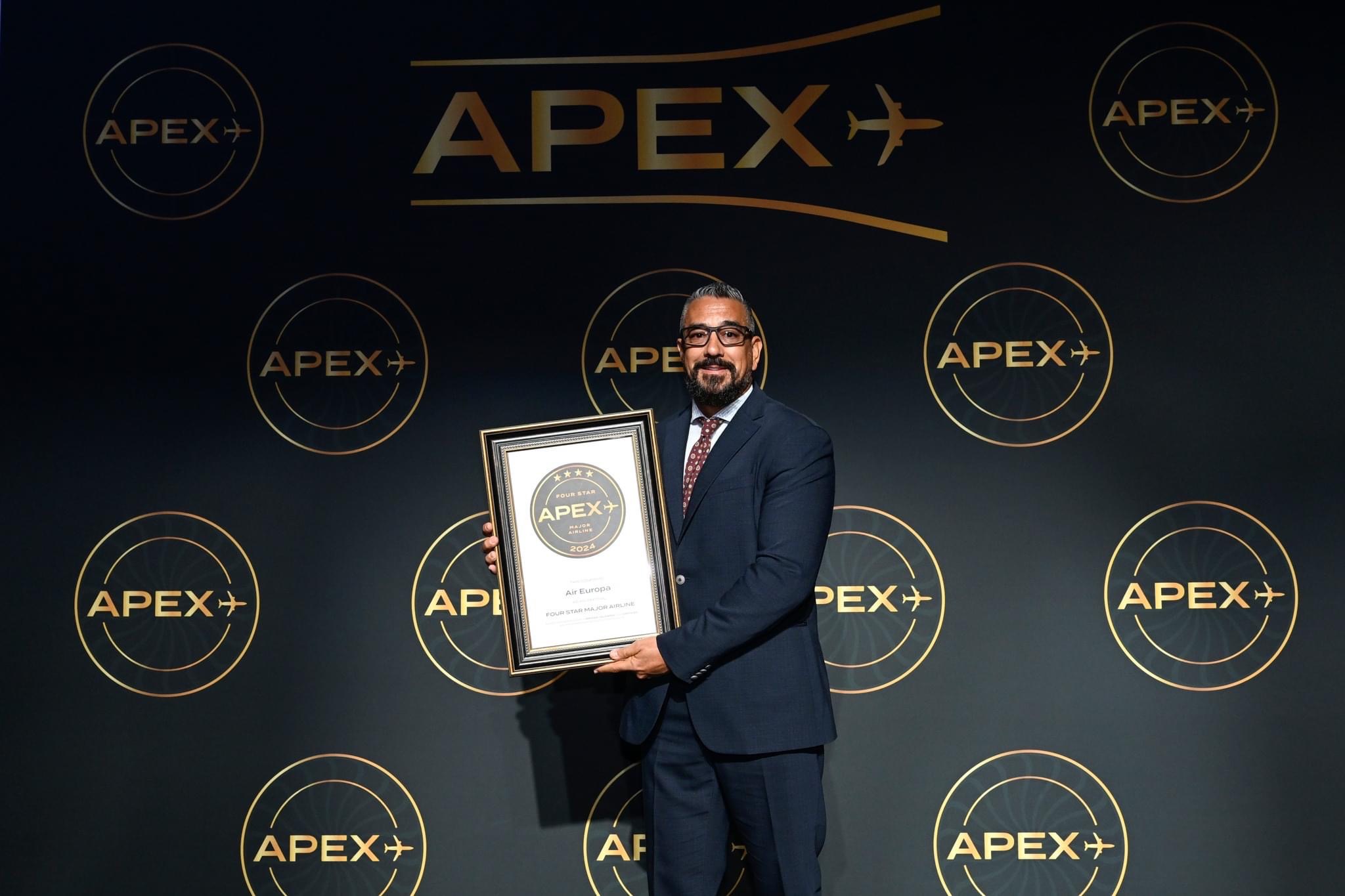 Air Europa recibe la calificación de aerolínea de cuatro estrellas de APEX