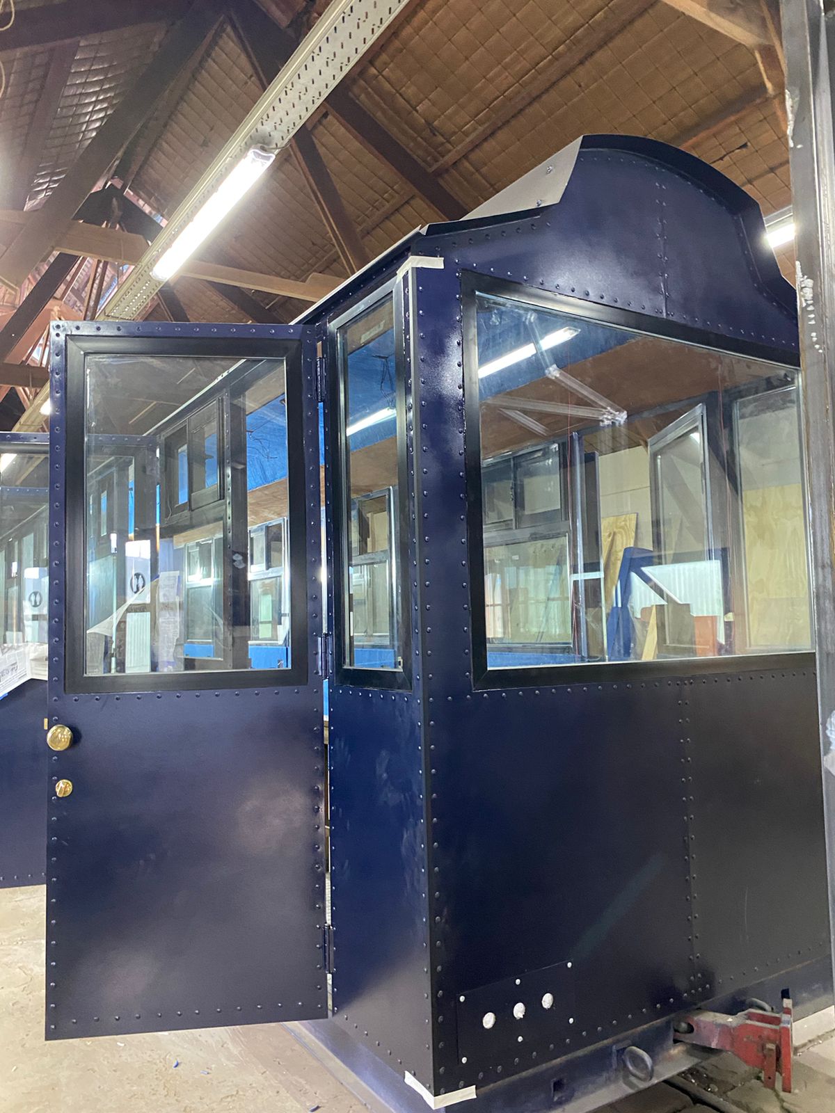 Estamos expandiendo nuestro servicio: ¡El Tren del Fin del Mundo crea nuevos coches de<br>tren!