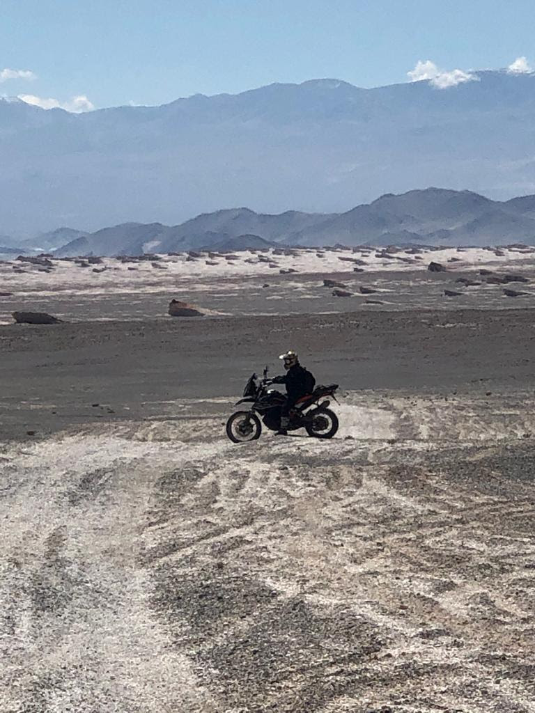 4 maneras de cruzar a Chile en moto y vivir de cerca los paisajes del país trasandino