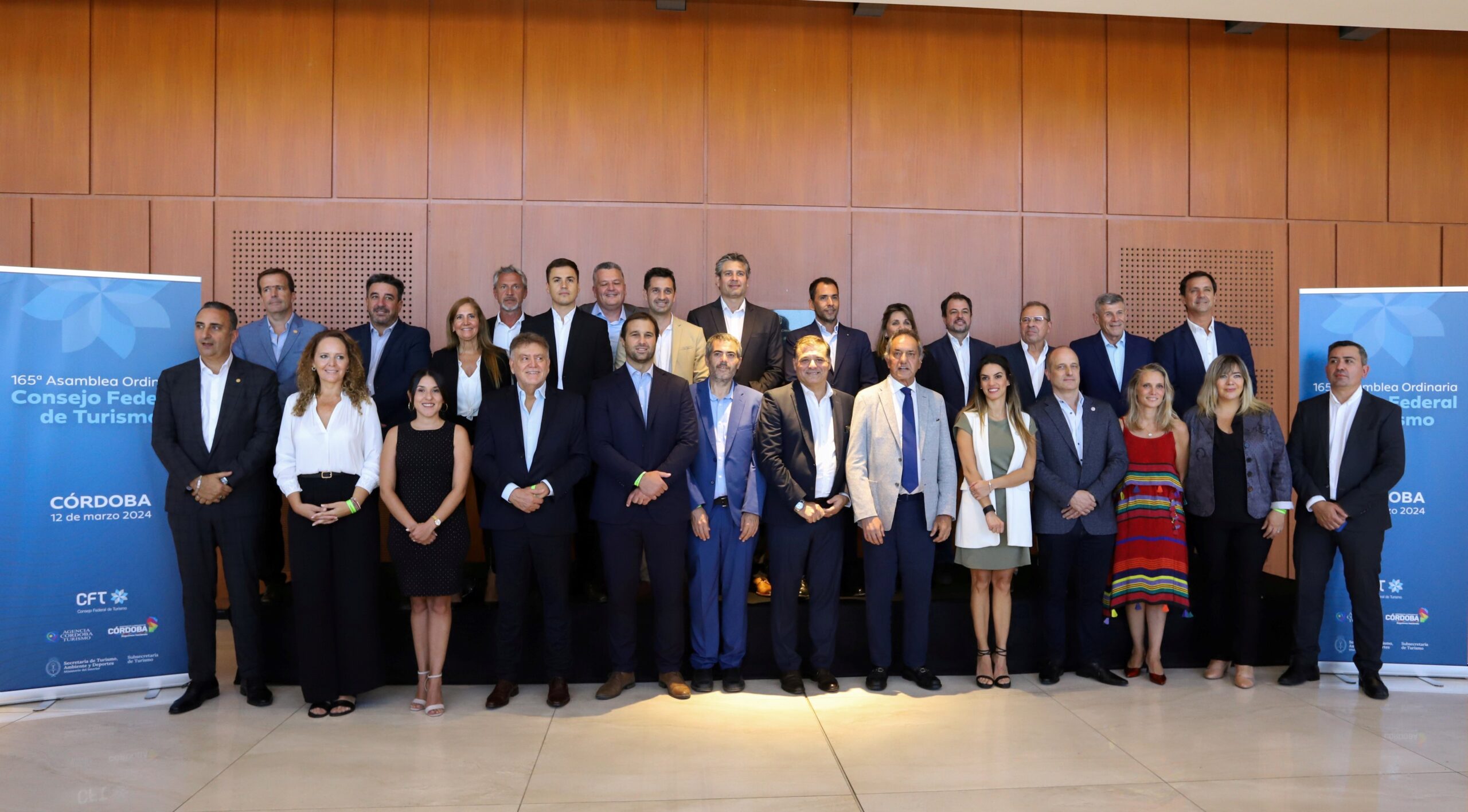 Scioli y Yanina Martínez encabezaron la primera reunión del año del Consejo Federal de Turismo