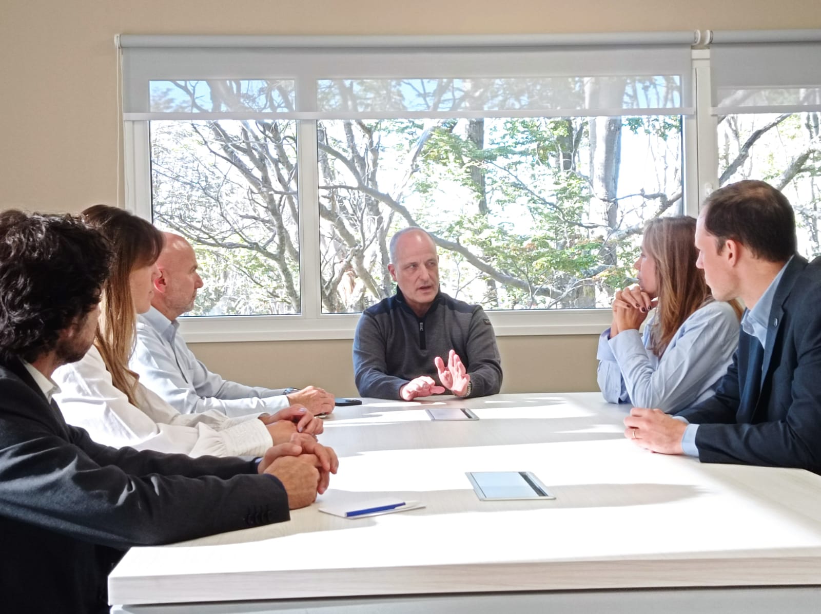 LA PRESIDENTA DE LA AHT VISITÓ TIERRA DEL FUEGO Y SE REUNIÓ CON EL PRESIDENTE DEL INFUETUR
