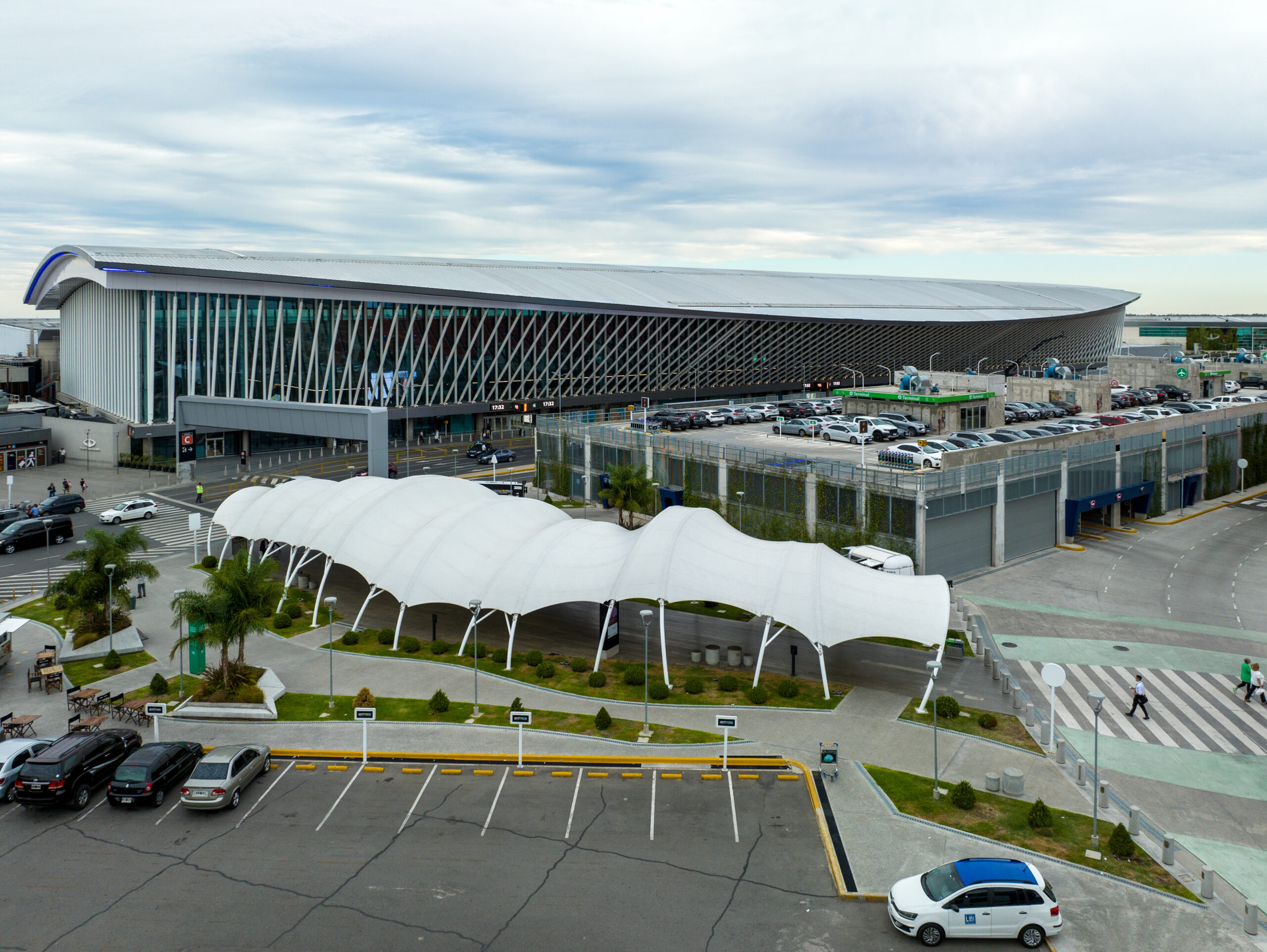 Aeropuerto de Ezeiza obtiene reconocimiento de ACI por su compromiso con la experiencia del cliente