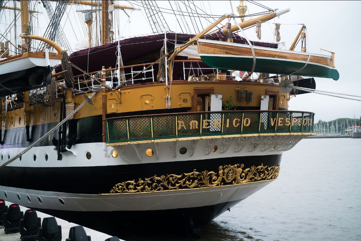 EL BUQUE AMERIGO VESPUCCI ENCUENTRA AL TURISMO DE LAS RAÍCES