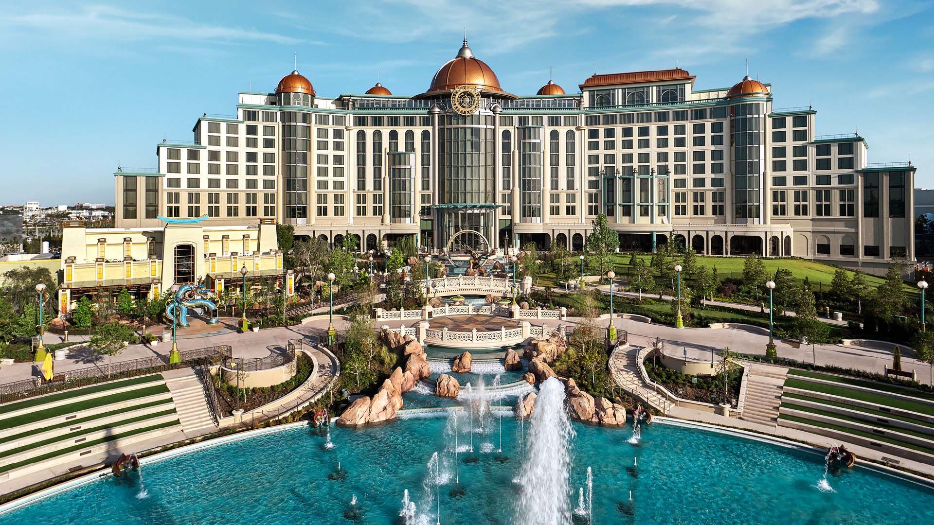 UNIVERSAL HELIOS GRAND HOTEL, UN HOTEL DE LOEWS, DA LA BIENVENIDA A SUS PRIMEROS VISITANTES EN UNIVERSAL ORLANDO RESORT