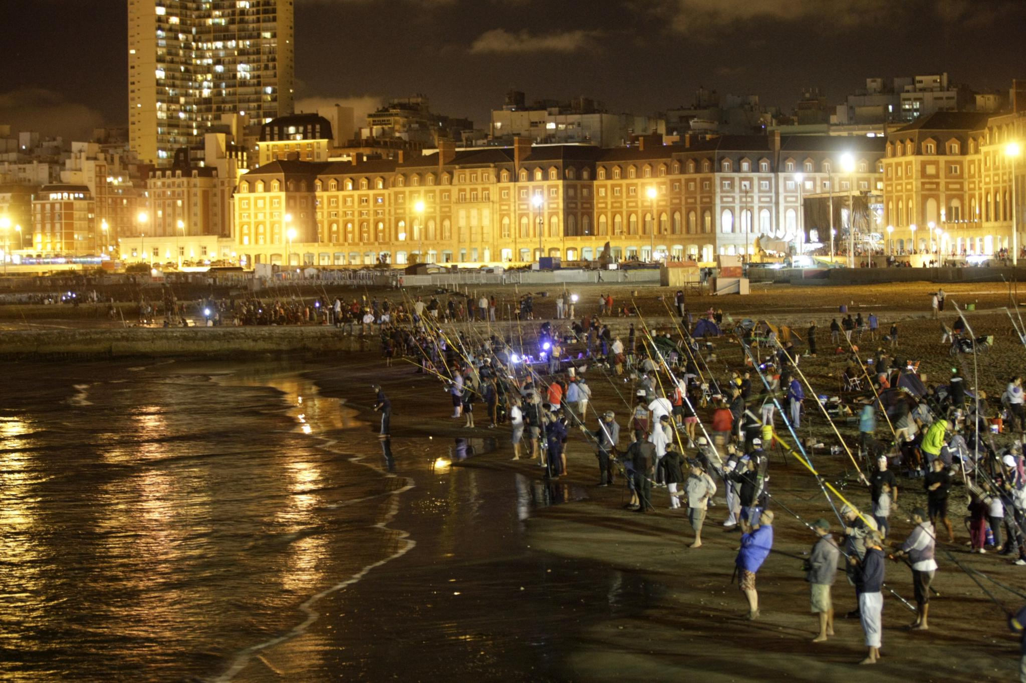 Este sábado se realiza el 7º Torneo de Pesca Nocturno “Ciudad de Mar del Plata”