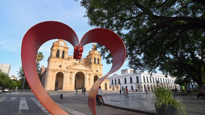 Municipalidad de Córdoba: Las Direcciones Generales de Turismo y de Promoción de la Ciudad, dependientes de la Secretaría de Gobierno, acompañan una variada agenda de espectáculos en las salas y en los espacios culturales más importantes.