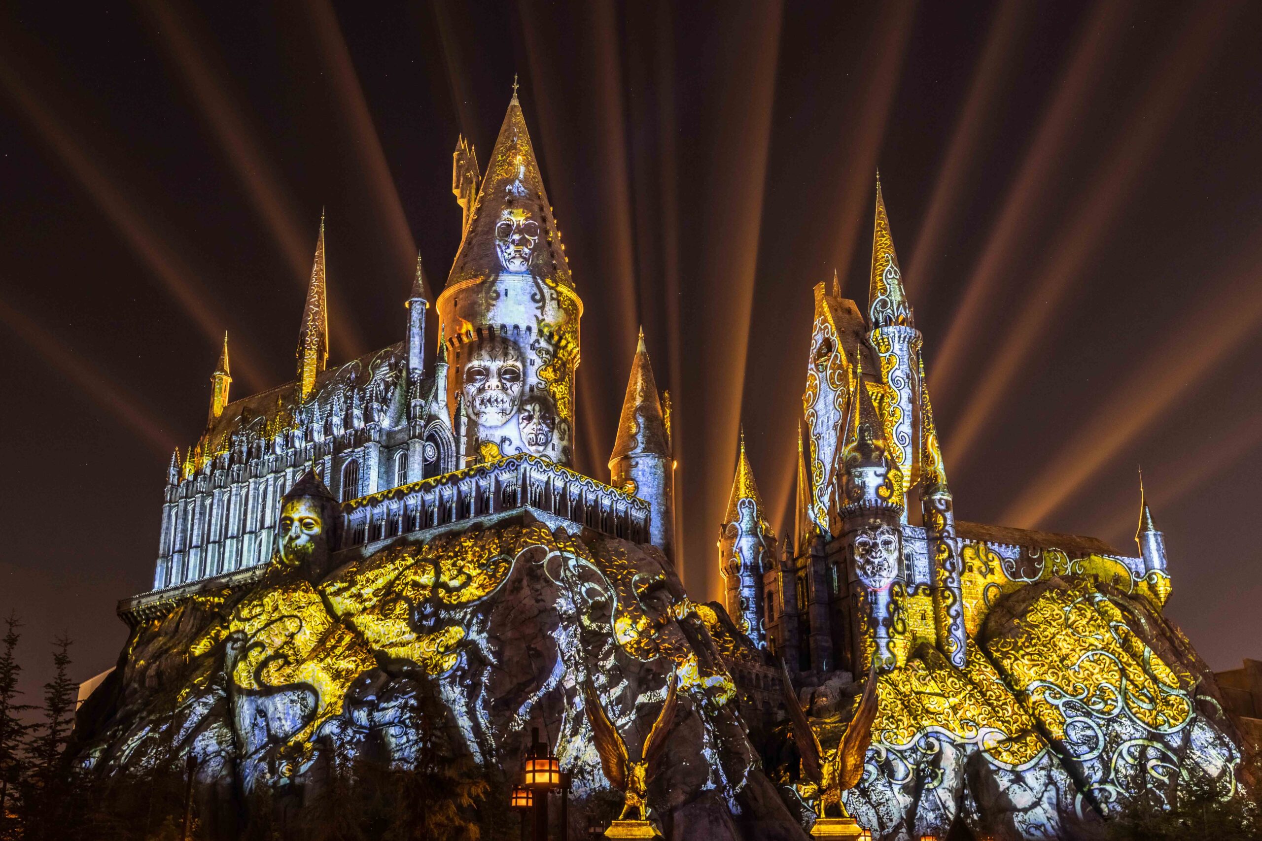Espectáculo nocturno Dark Arts at Hogwarts Castle regresa a Universal Orlando Resort