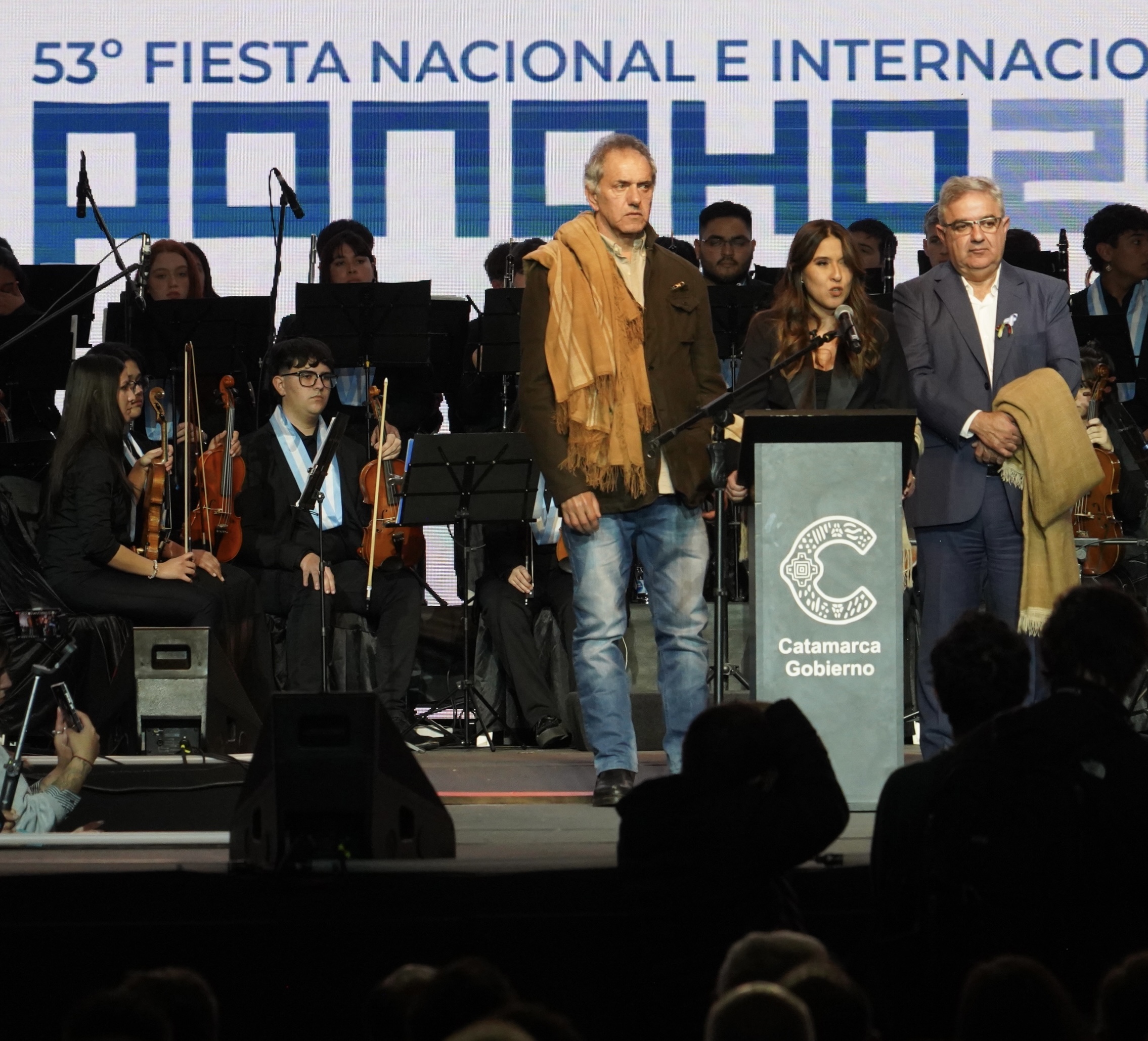 Scioli, Jalil, y Martínez en la fiesta del Poncho en Catamarca