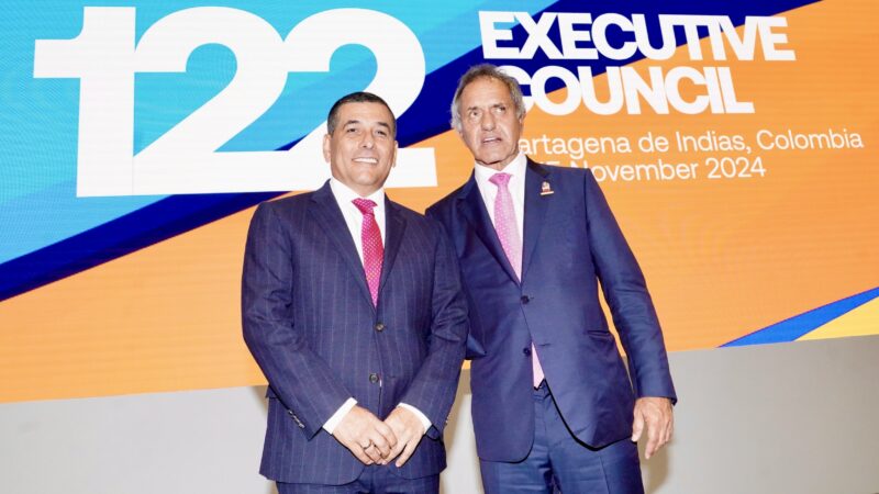 Scioli destacó los cambios profundos del turismo en la Argentina