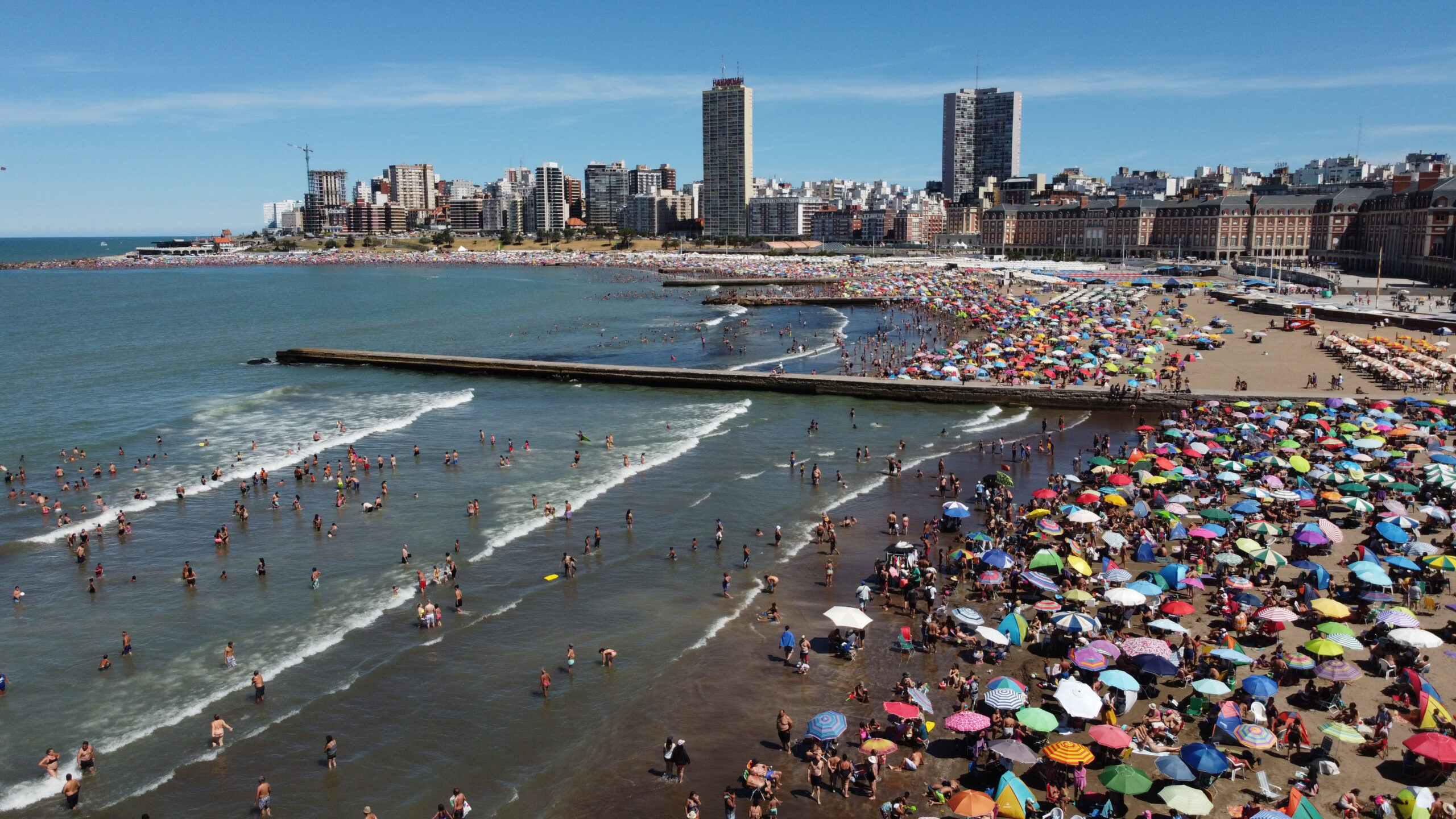 Más de 150.000 turistas llegaron a Mar del Plata durante este fin de semana