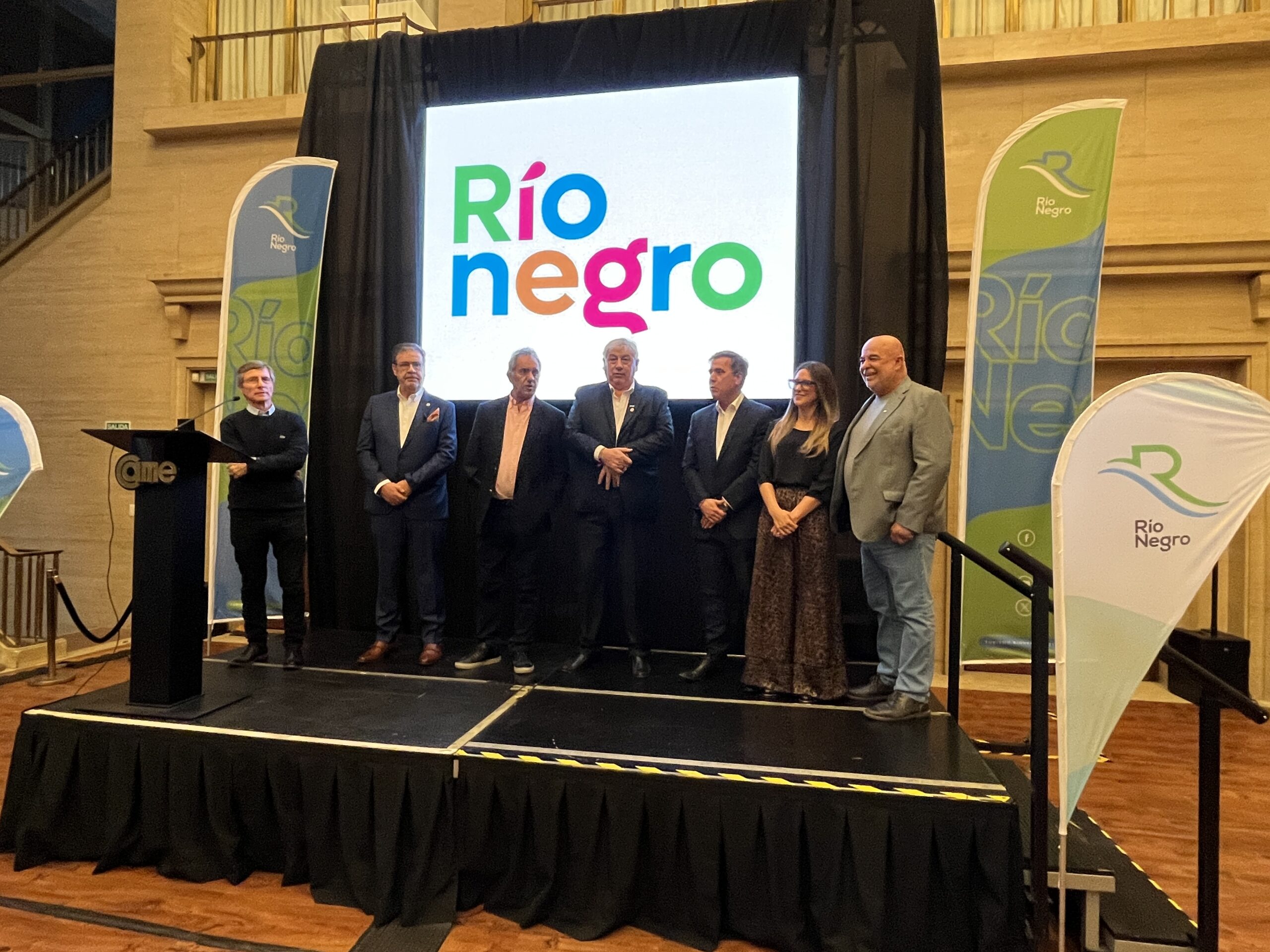 RÍO NEGRO PRESENTÓ SU TEMPORADA DEINVIERNO 2025 EN BUENOS AIRES: NIEVE,MAR Y NATURALEZA EN UN SOLO DESTINO