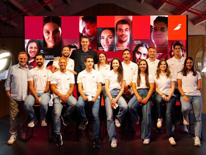 Iberia presenta su nuevo Equipo Iberia Talento a Bordo