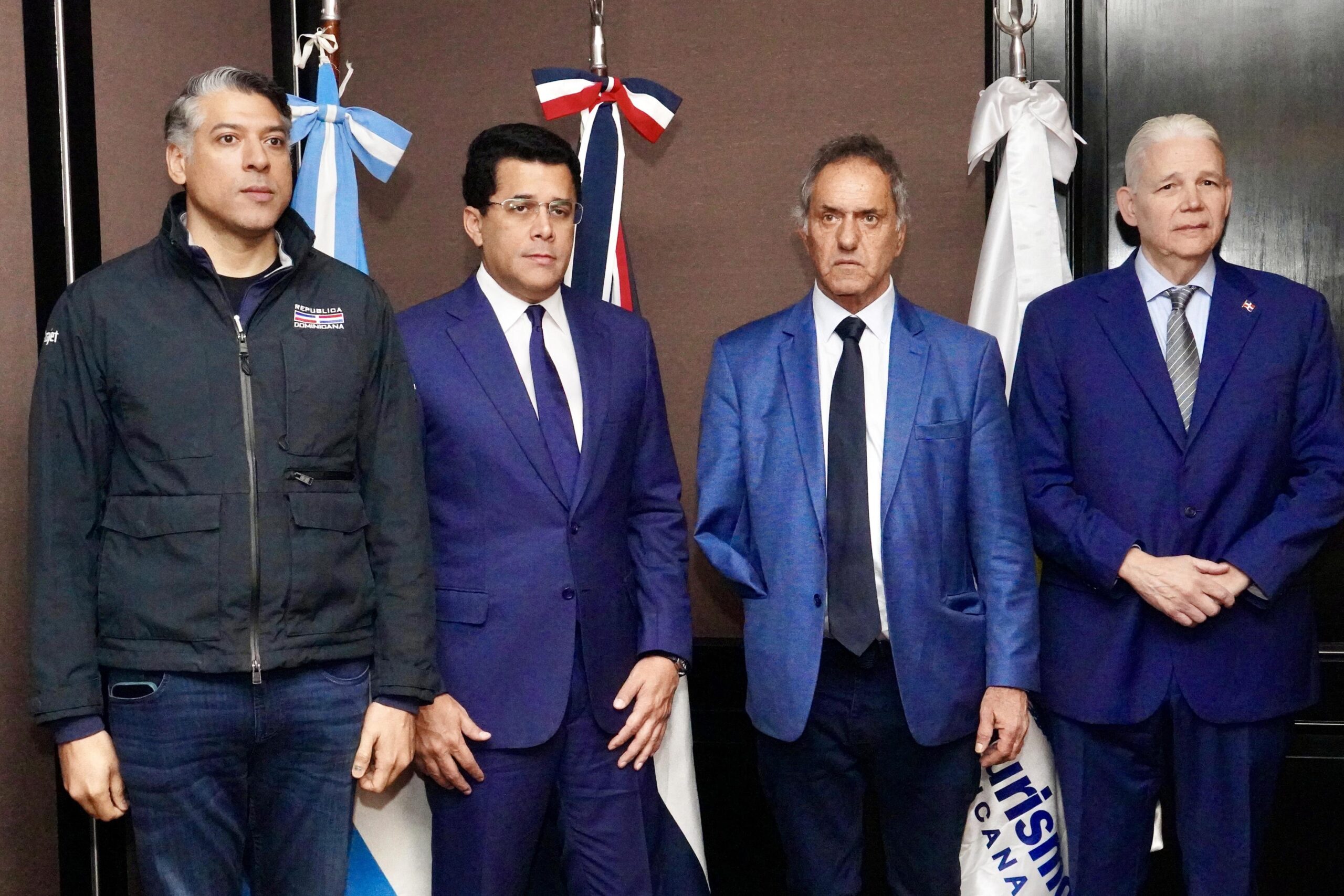 Turistas de China y República Dominicana podrán ingresar a la Argentina solo con visado estadounidense y sin costo alguno