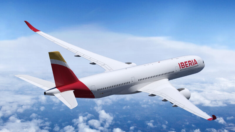 Iberia celebrará sus 80 años volando a Argentina con un récord histórico: tendrá hasta 23 frecuencias a la semana