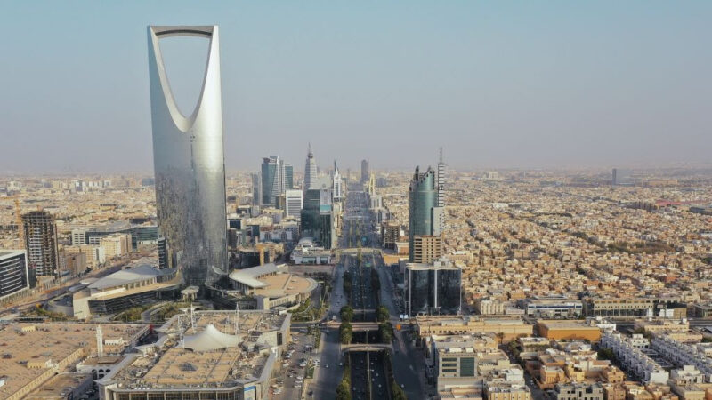 Delta inaugurará su primer vuelo sin escalas a Riad, Arabia Saudita