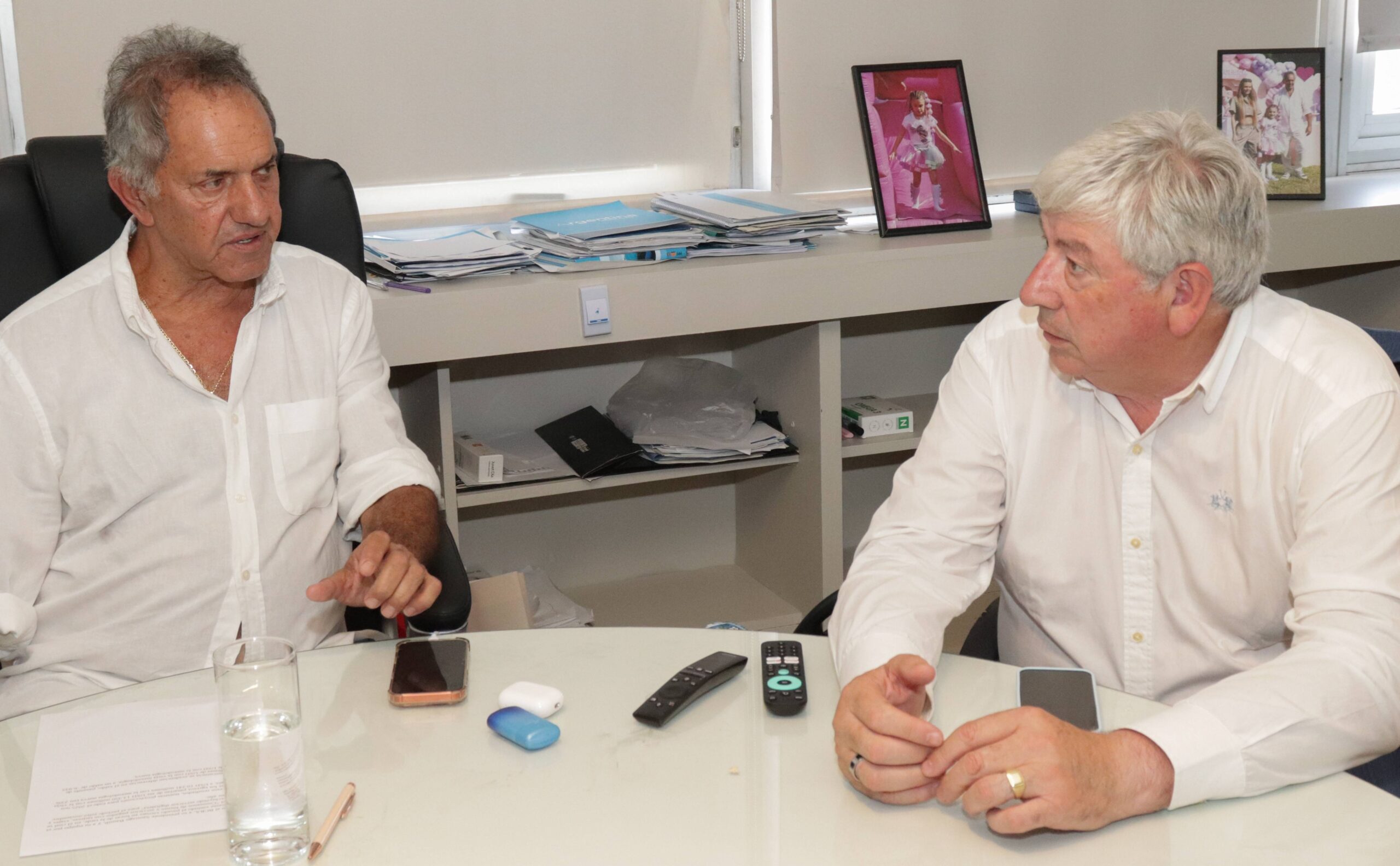 Scioli recibió al intendente de Bariloche, Walter Cortés