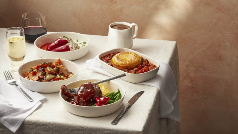 La nueva colaboración culinaria de Delta lleva los característicos sabores españoles del chef José Andrés a los cielos