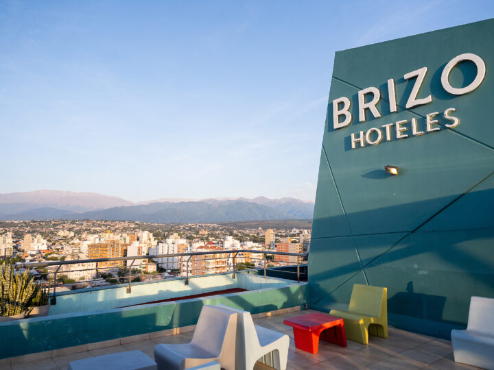 El hotel Brizo Salta presenta una propuesta de Anti San Valentín y una cena para celebrar el Día de los Enamorados en las alturas