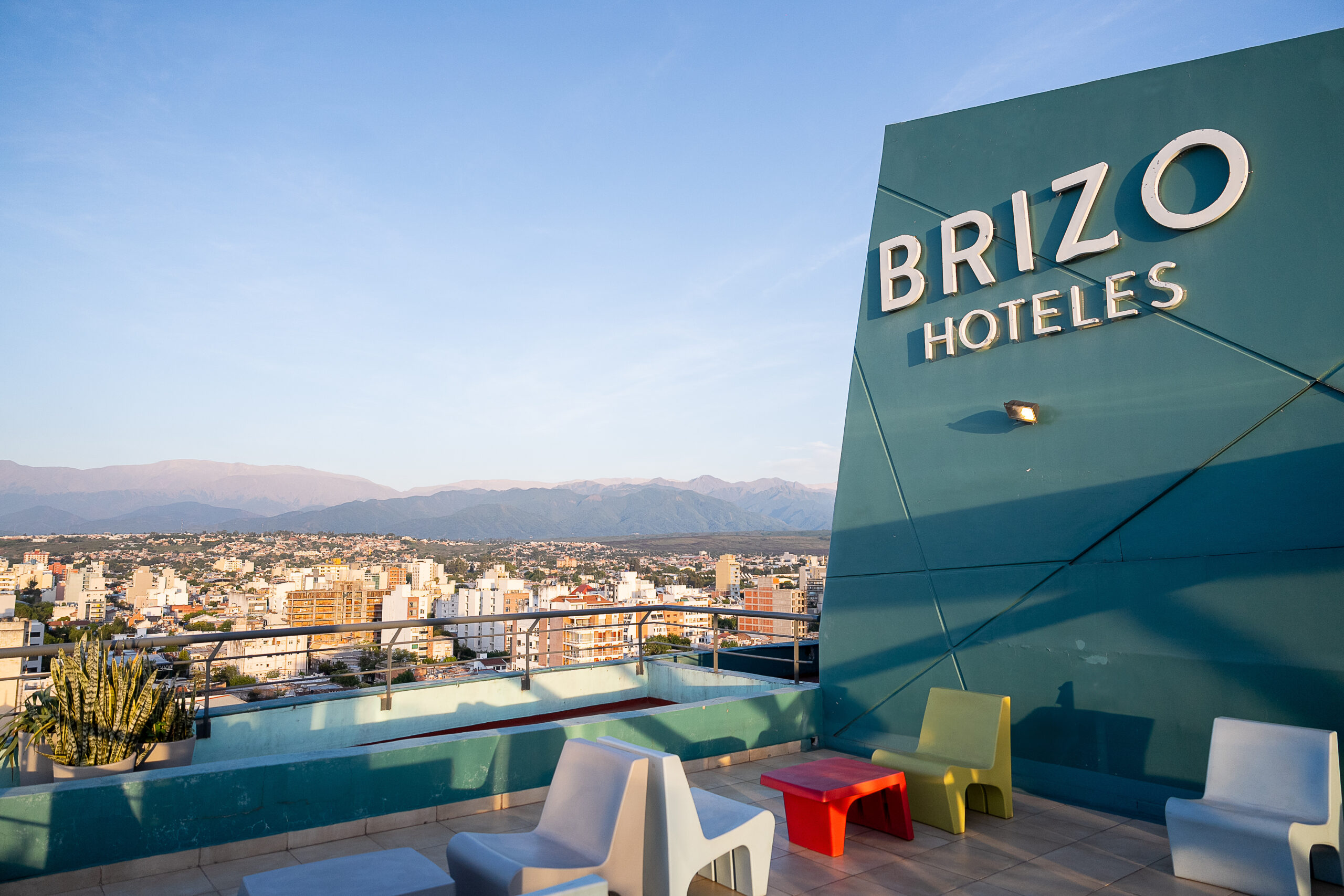 El hotel Brizo Salta presenta una propuesta de Anti San Valentín y una cena para celebrar el Día de los Enamorados en las alturas