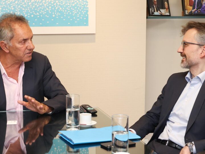 Scioli evaluó el potencial de la industria de cruceros con empresarios del sector