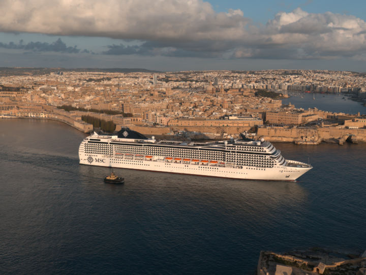 MSC POESIA, RECIÉN RENOVADO, SE PREPARA PARA ZARPAR HACIA ALASKA ANTES DE SU TEMPORADA DE VERANO EUROPEO DE 2026