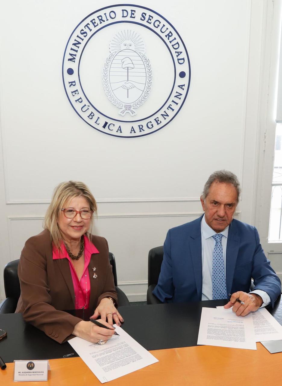 Se firmó un convenio de cooperación entre Turismo y Seguridad
