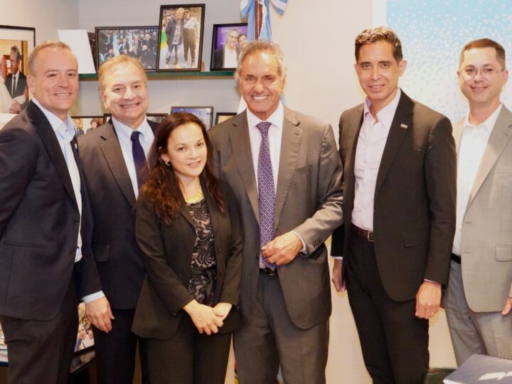 Scioli se reunió con directivos de la compañías aéreas de Estados Unidos