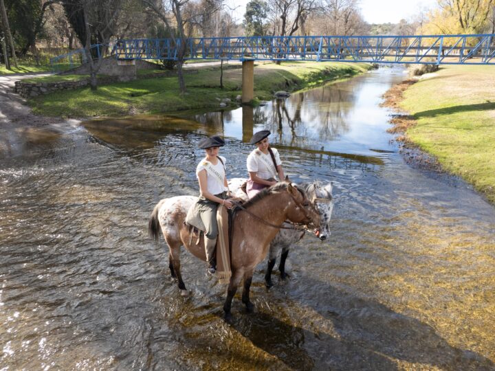 Turismo Nación inició una gira por los pueblos de Argentina que compiten este año para ser los mejores del mundo