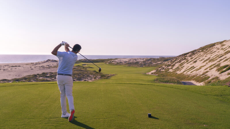 Los Cabos: el paraíso del golf entre el desierto y el mar