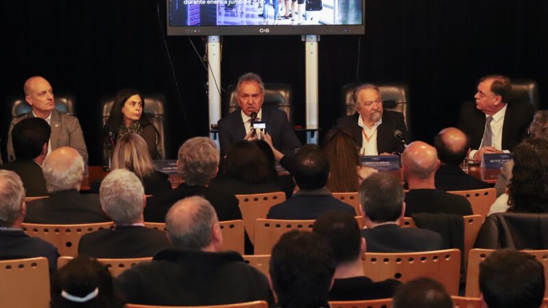 Scioli aseguró que Argentina presenta un récord histórico de turistas de países no limítrofes