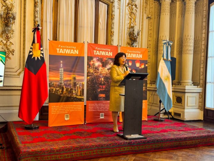Taiwán otorgó un número récord de 47 becas a estudiantes e investigadores de Argentina y Uruguay y reafirma su compromiso con la formación de talento